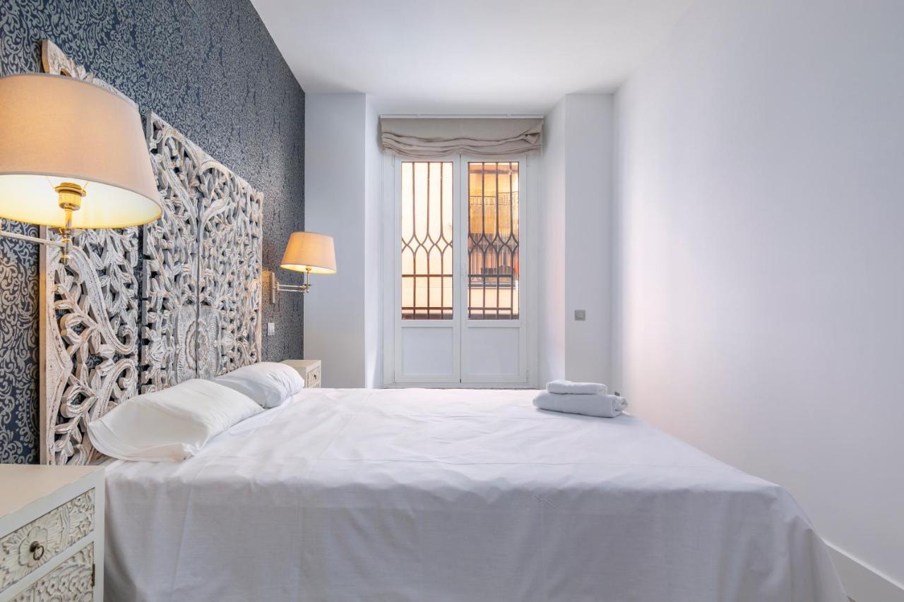 Homeabout Premium Malasana Apartment Madrid Bagian luar foto