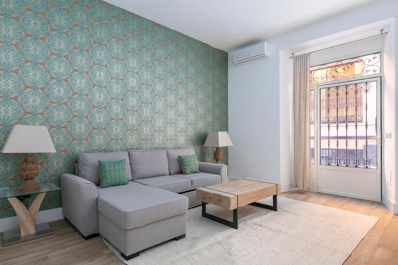 Homeabout Premium Malasana Apartment Madrid Bagian luar foto
